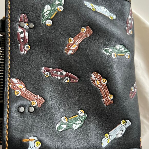 Very Rare Coach Rogue 17 with Car Print - Picture 8 of 12